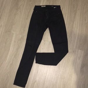 AG The Stilt Cigarette Leg in black